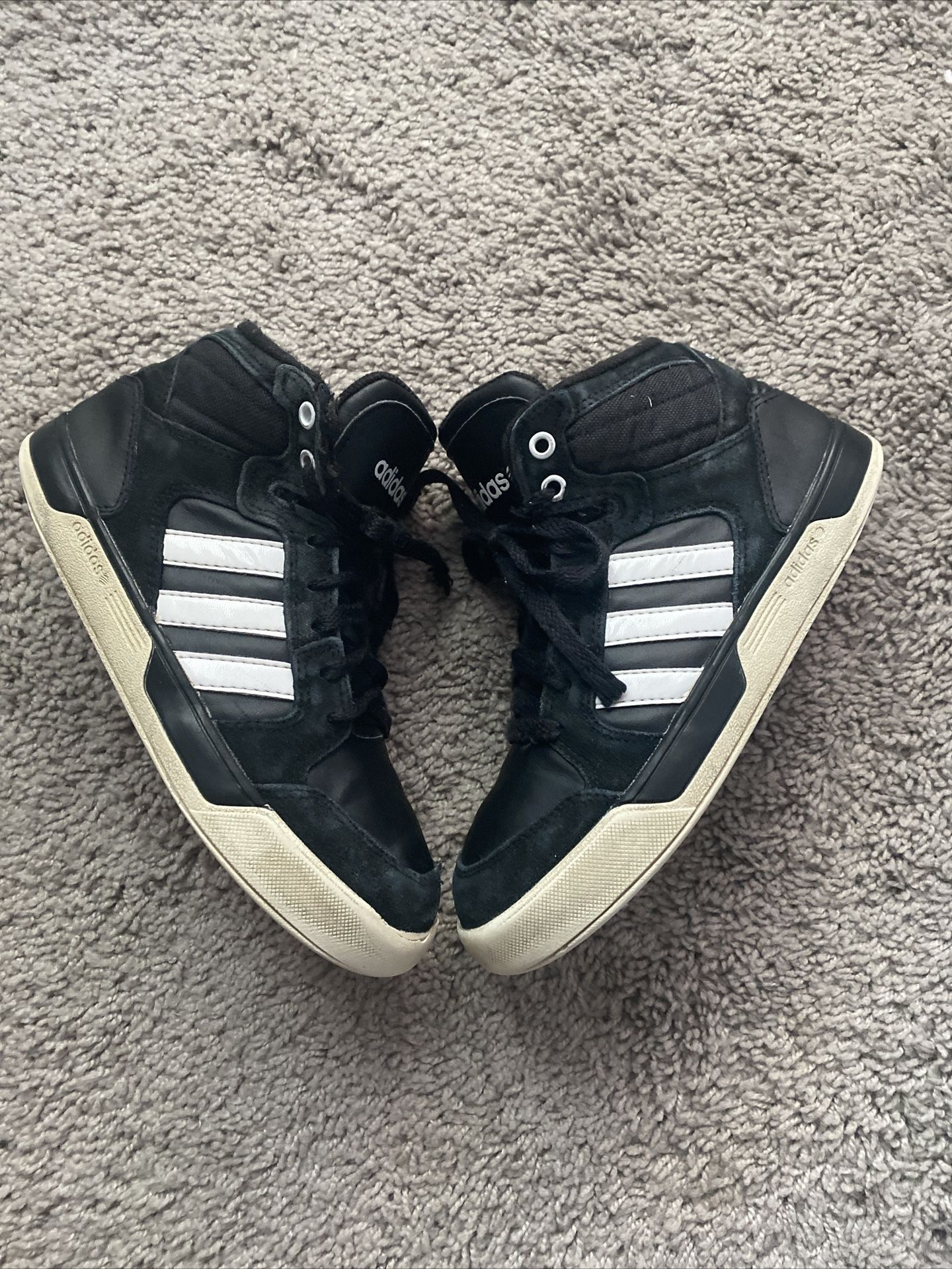 Adidas Sneakers Size 6US