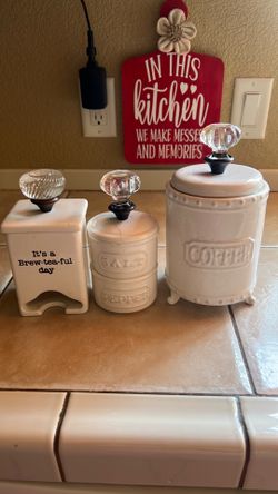 Mud pie canisters