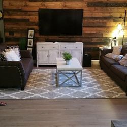 A C C E N T Walls