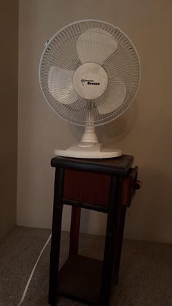 Moving Sale: Hawaiian Breeze White Table Fan with Adjustable Tilt