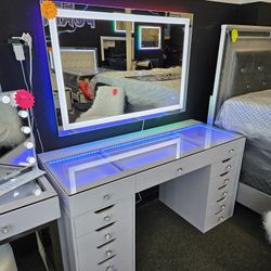 Gourges Vanity W 13 Drawers LED LIGHT Colors Inside Drawers XL Mirror RGB Rainbow COLOR $1249 FREE LOCAL DELIVERY