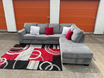 Gray sectional sofa - Great condition