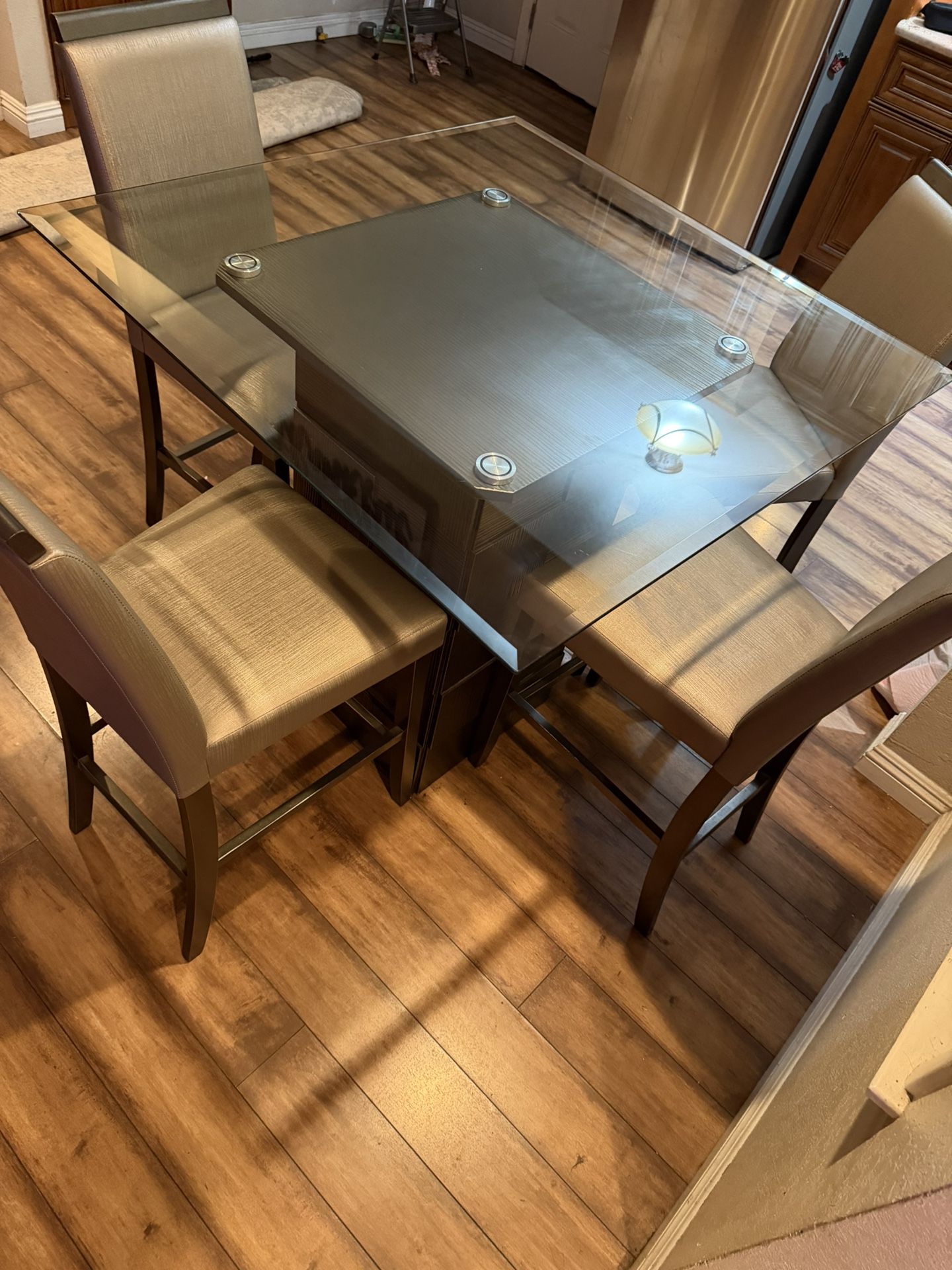 Dinning Room Table 