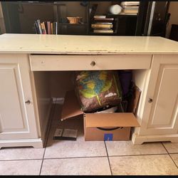 Free pick up. Pottery Barn desk 