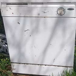 Free Dishwasher just needs to be cleaned