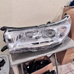 2017 To 2019 TOYITA HIGHLANDER LH HEADLIGHT