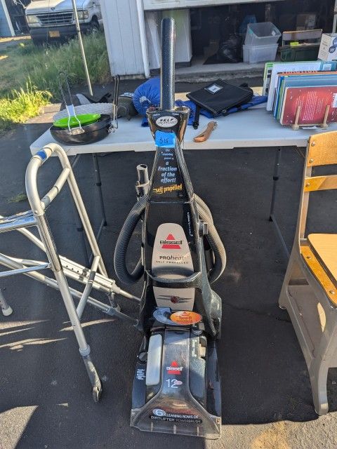 Bissell carpet Cleaner, Great Shape.