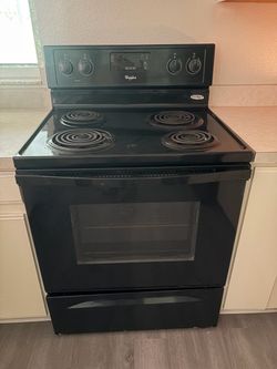 MOVING SALE!! Whirlpool Black Electric Range