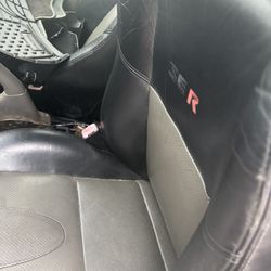 Driver And Passenger Front Seats 