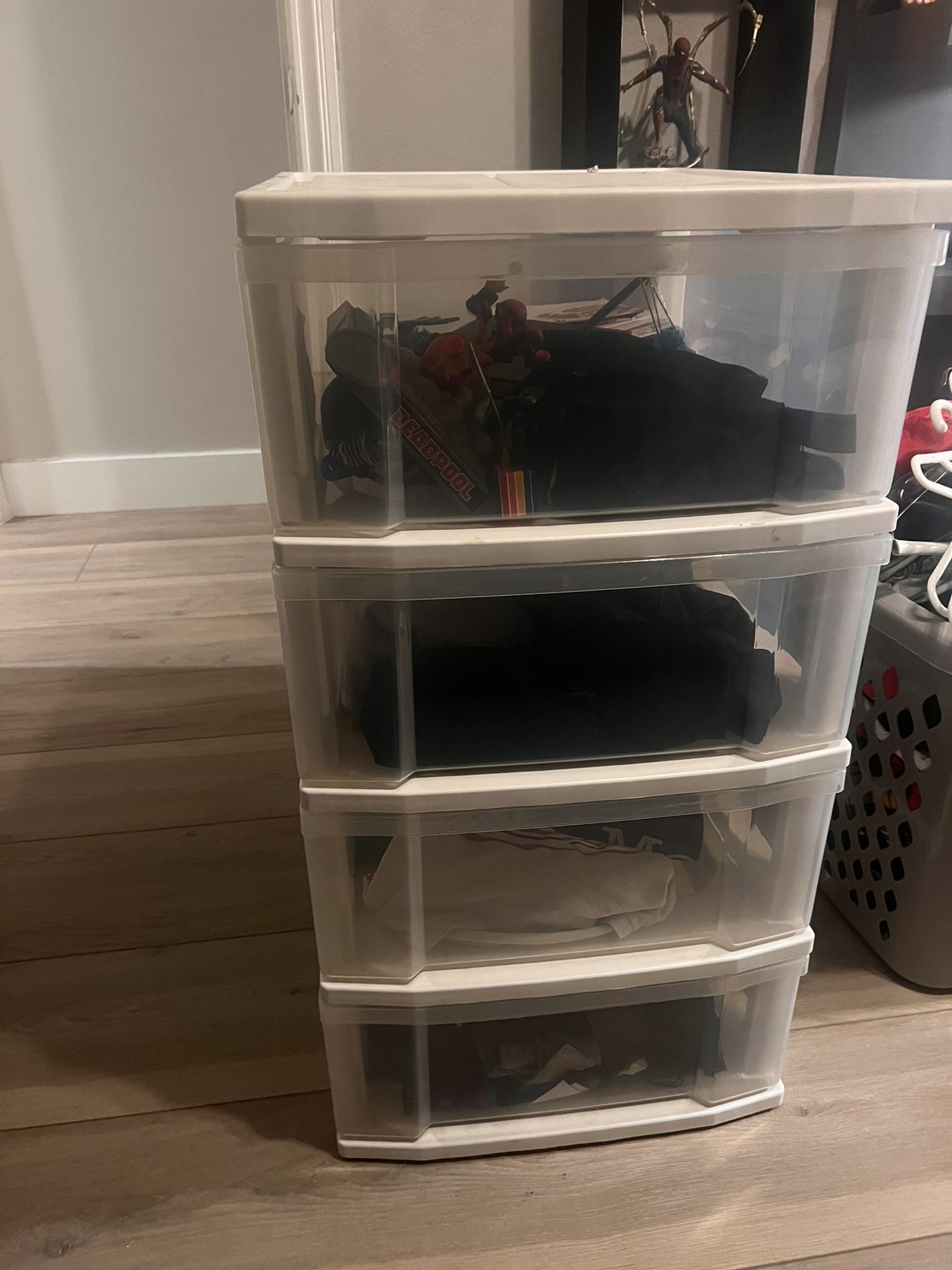 PLASTIC DRAWER TOWER