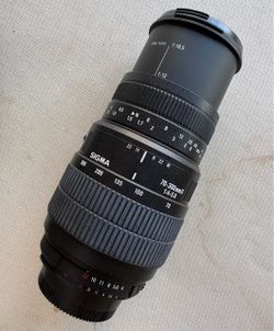 Sigma telephoto lens 70-300mmD 1;4-5.6
