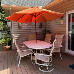 Powdered Aluminum Table And 6 Chairs With Umbrella