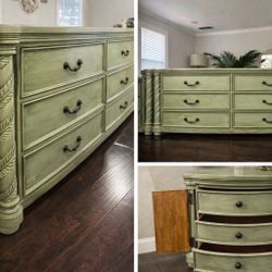 Beautiful Dresser And Nightstand Set