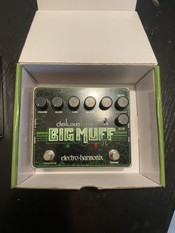 Big Muff Deluxe Bass