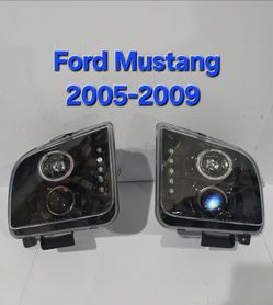 Ford mustang 2005/ 2010 headlights