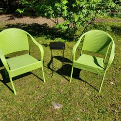 2 Woven Patio Chairs And Small Table 