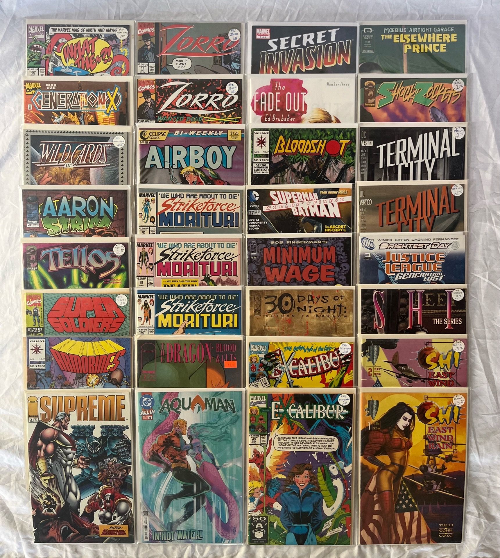 Box of 100 Comic Books - Excellent Condition