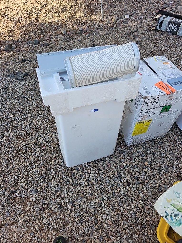 Whynter 14,000 BTU Portable Air Conditioner