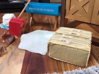 American Girl Stable, Corral, saddle, cowgirl hats, hay bales, pitchfork, trough, blanket. Great condition, Smoke free home, no haggling please.