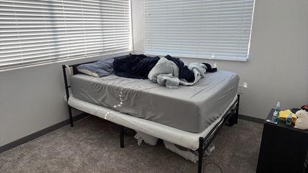 Bed/bed frame