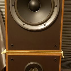 Technic Speakers