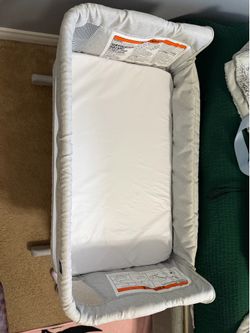 GAP Baby Bassinet