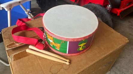 Toy drum