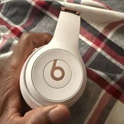 beats solo 4