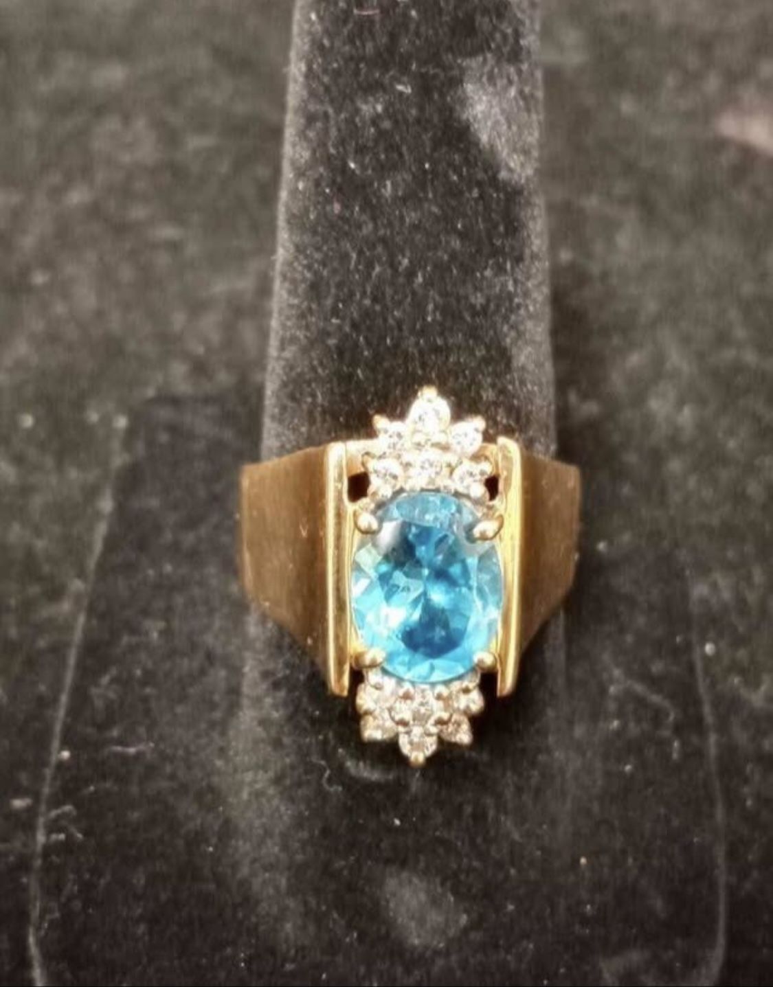 14k Gold Diamond Ring