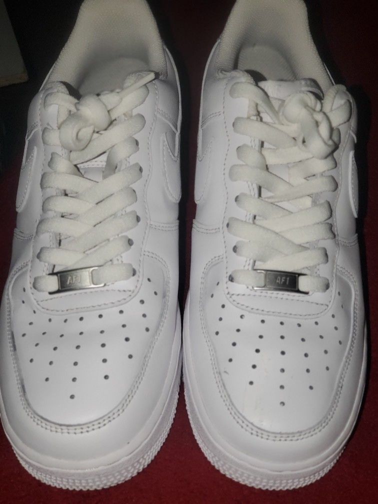 men's athletic shoes