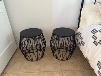 Set of 2 Black Wire Side Tables