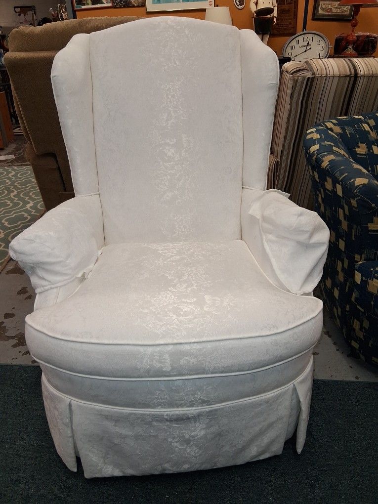 White Floral Wing Back Chair For Sale πͺ
- Strong and Sturdy
- Nice conditLarge Rainbow Rug For Sale