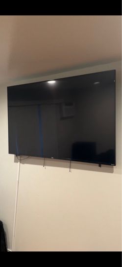 This is for someone who knows how to fix TV …70 inch onn tv