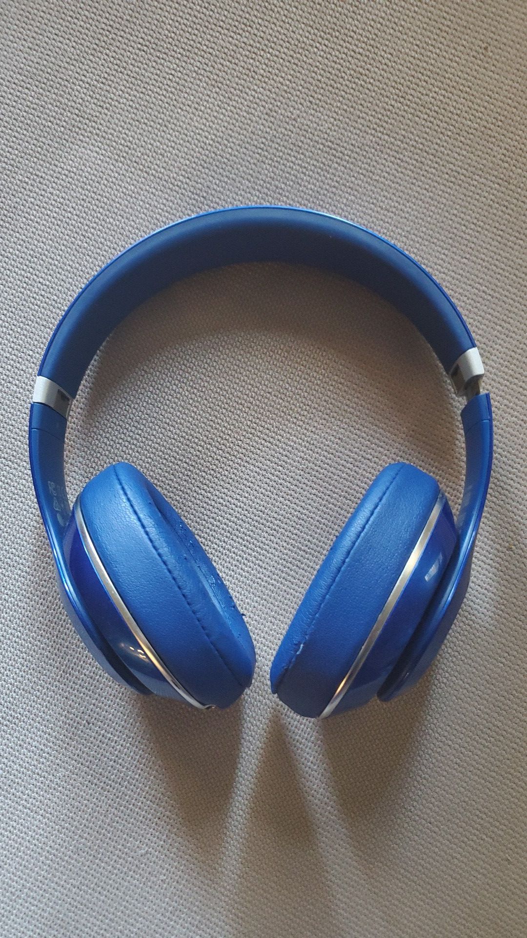 Wireless beats by dre headphones (blue)