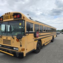 BIG YELLOW BUS (RUNS GREAT) DEISEL 