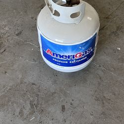 propane tanks 