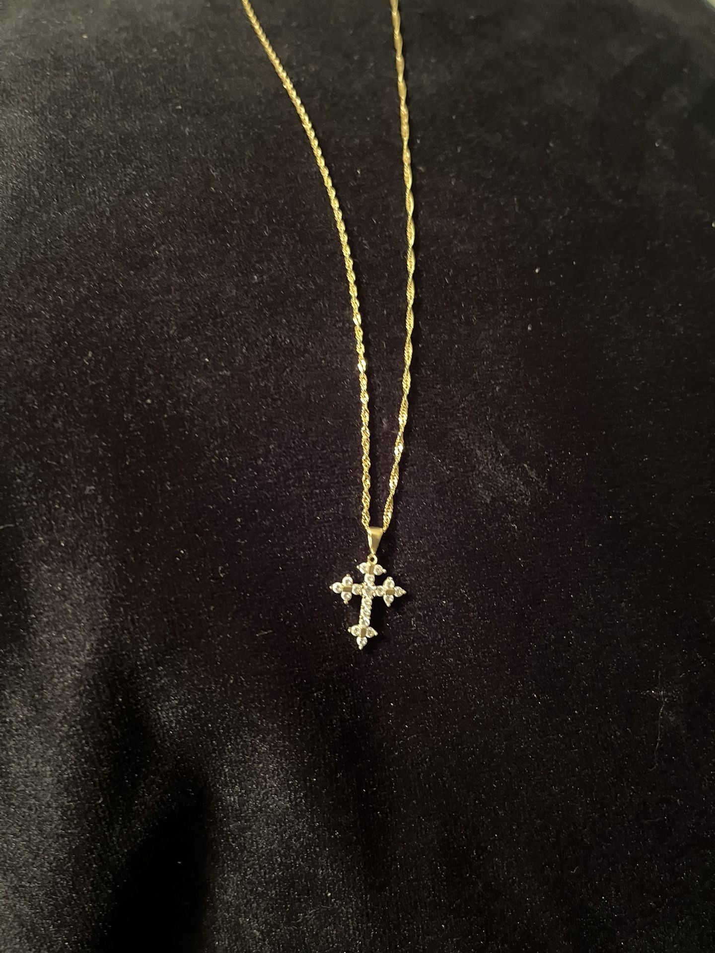 10K Gold Chain & Pendant