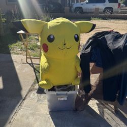 Pikachu Grandote 