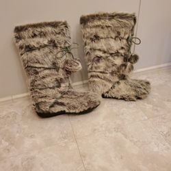 Fur Boots 