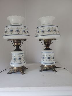 Collectors Abigail Adam's Quoizel Blue Poppy Lamps
