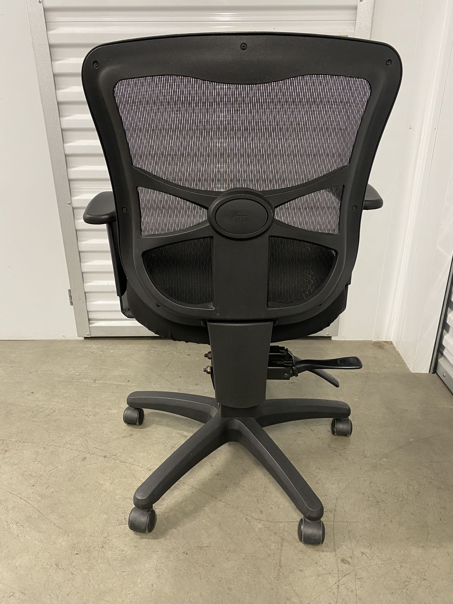 Alera Elusion Series Mesh Back Office Chair（20 Available)