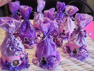 Black Chair Sashes  And White Chair Cover 