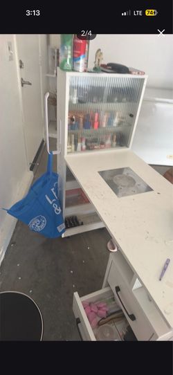 Professional Nail Manicure Table with Dust Collector & Storage