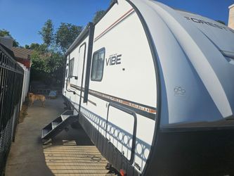 2019 Forest River Vibe 30 foot Medel 25rk - Like New