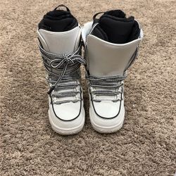 Roxy CK Boot size W8