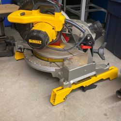 Dewalt 15” Compound Saw