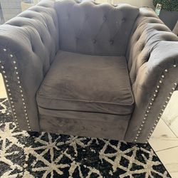 Big Accent Chair 