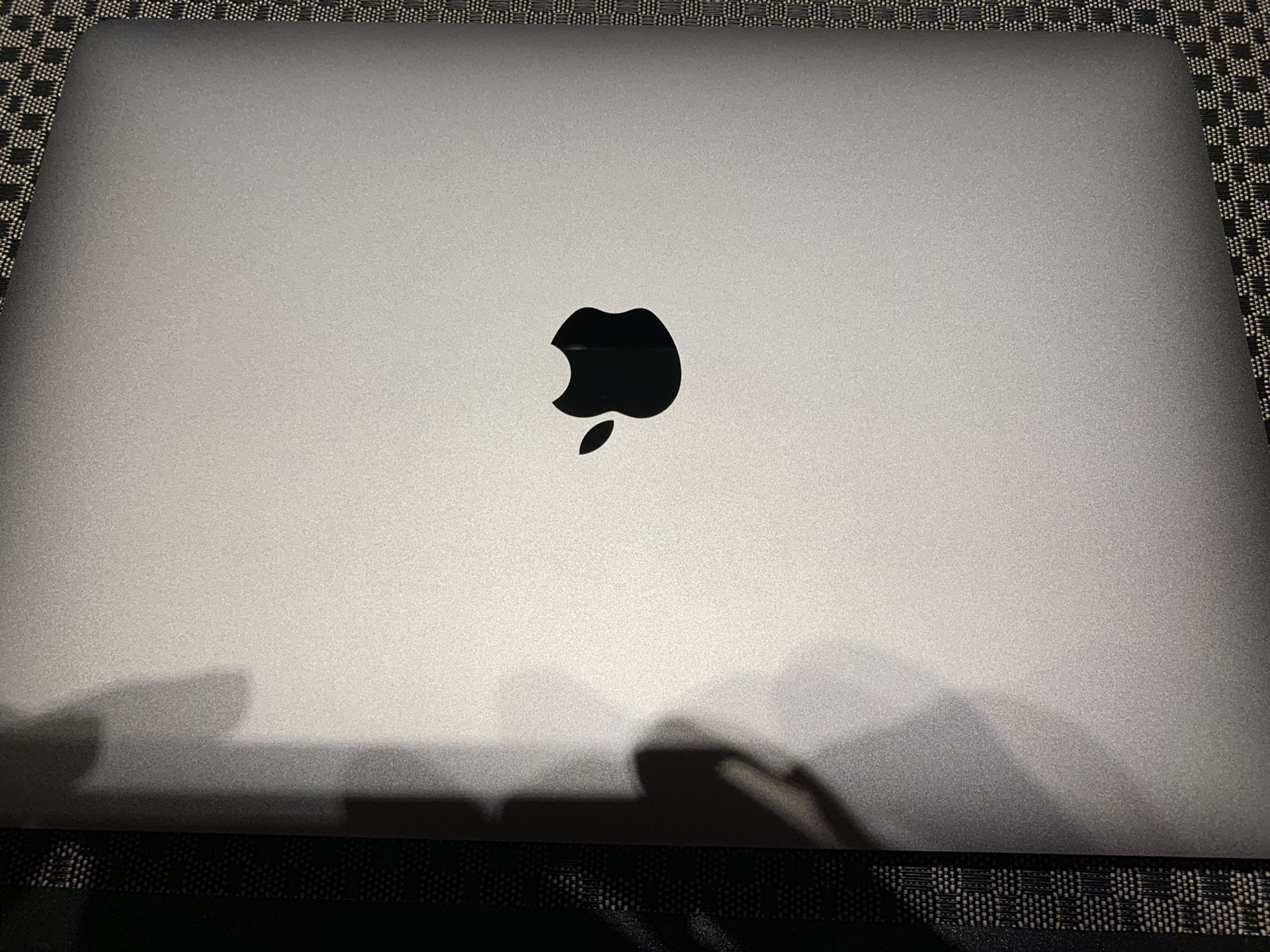 MacBook Pro 13.3 inch
