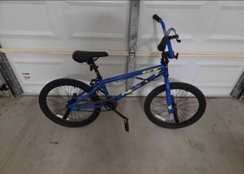 GT BMX Bike Blue