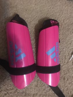 Girls shin guards - size medium, age 8,9